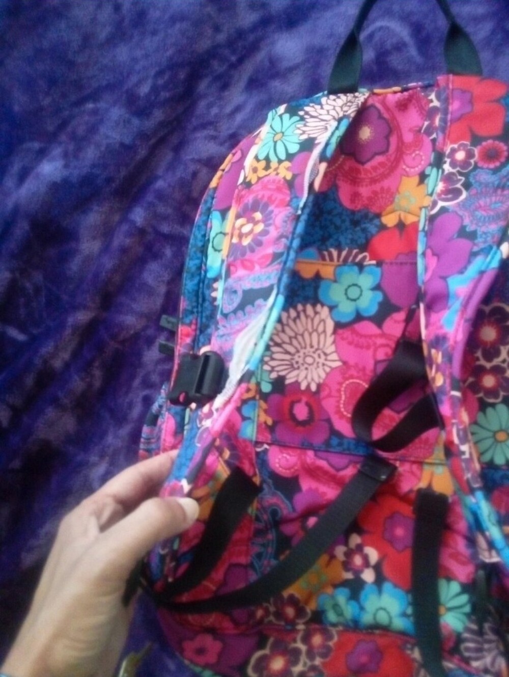 Vera Bradley Backpack - Picture 7 of 8